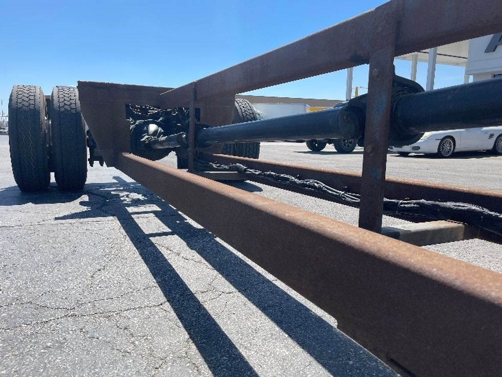 Cab and Chassis Truck-Light and Medium Duty Trucks-Freightliner-2017-M2-Kansas City-MO-187,906\n\t\tmiles-$ 32,500 - Image 9