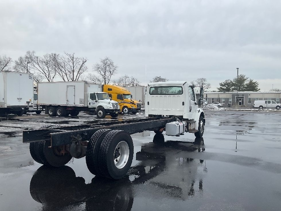 Cab and Chassis Truck-Light and Medium Duty Trucks-Freightliner-2017-M2-New Castle-DE-179,607\n\t\tmiles-$ 36,250 - Image 13