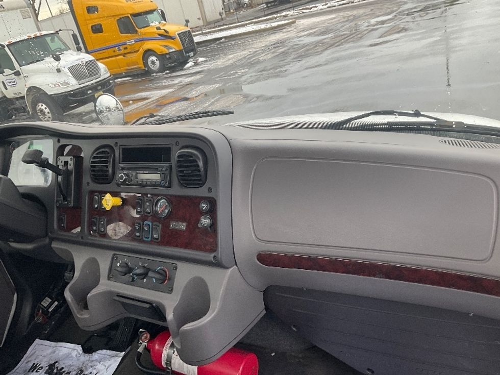 Cab and Chassis Truck-Light and Medium Duty Trucks-Freightliner-2017-M2-New Castle-DE-179,607\n\t\tmiles-$ 36,250 - Image 21