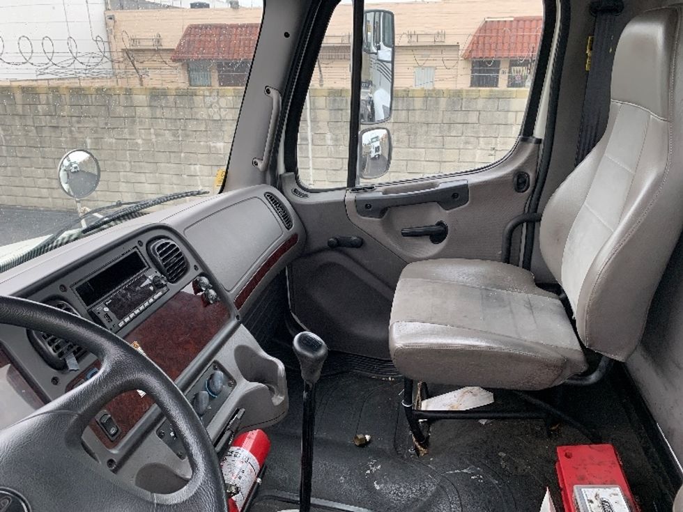 Cab and Chassis Truck-Light and Medium Duty Trucks-Freightliner-2017-M2-Torrance-CA-226,897\n\t\tmiles-$ 23,750 - Image 14