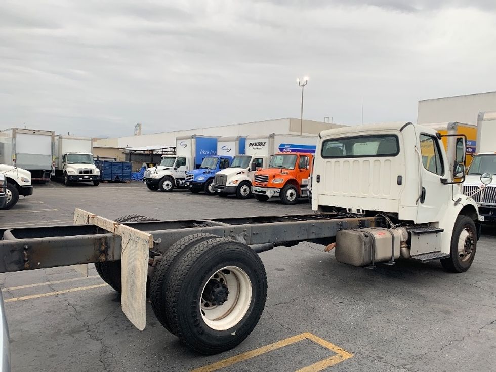 Cab and Chassis Truck-Light and Medium Duty Trucks-Freightliner-2017-M2-Torrance-CA-226,897\n\t\tmiles-$ 23,750 - Image 8