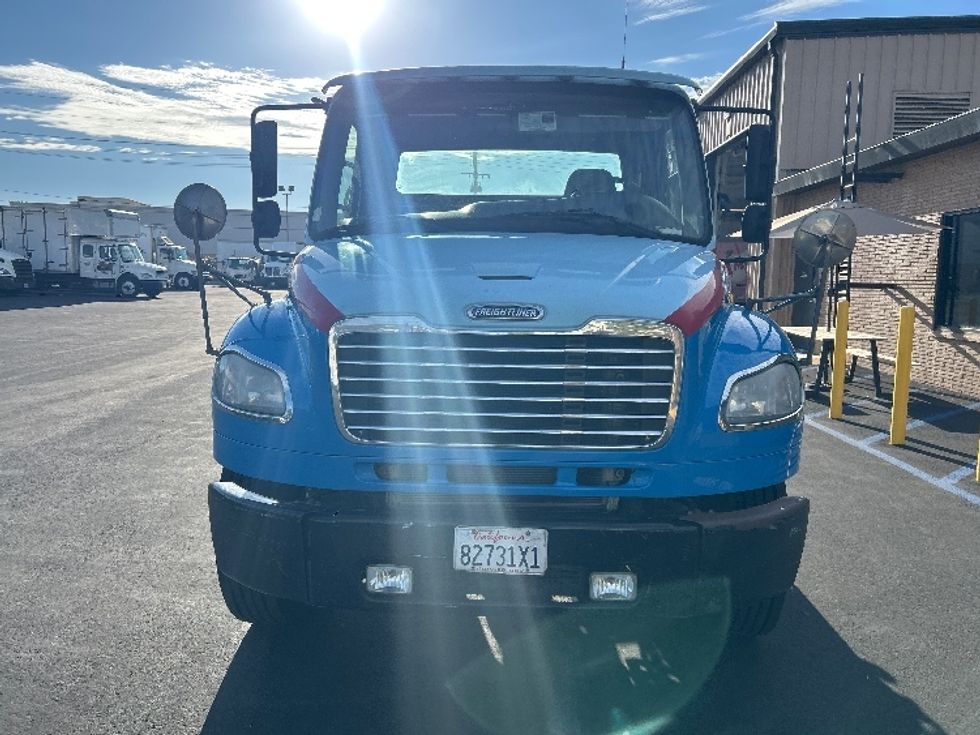 Cab and Chassis Truck-Light and Medium Duty Trucks-Freightliner-2017-M2-Ventura-CA-305,484\n\t\tmiles-$ 39,750 - Image 2