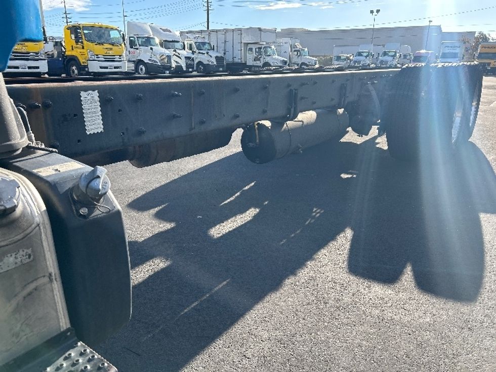 Cab and Chassis Truck-Light and Medium Duty Trucks-Freightliner-2017-M2-Ventura-CA-305,484\n\t\tmiles-$ 39,750 - Image 5