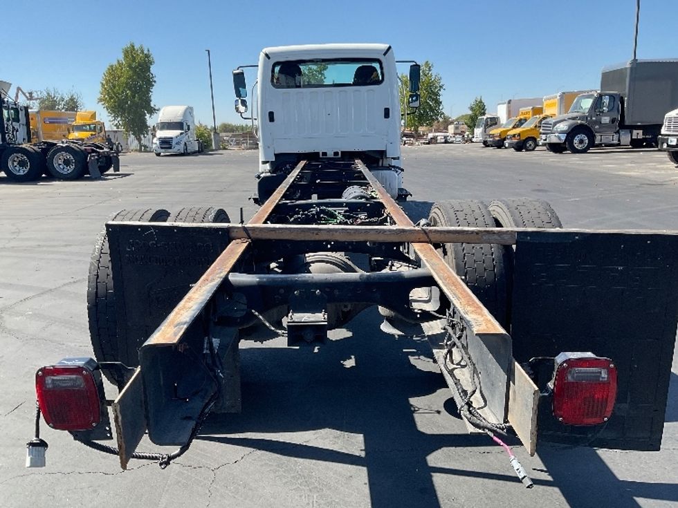 Cab and Chassis Truck-Light and Medium Duty Trucks-Freightliner-2017-M2-West Sacramento-CA-185,339\n\t\tmiles-$ 38,250 - Image 7