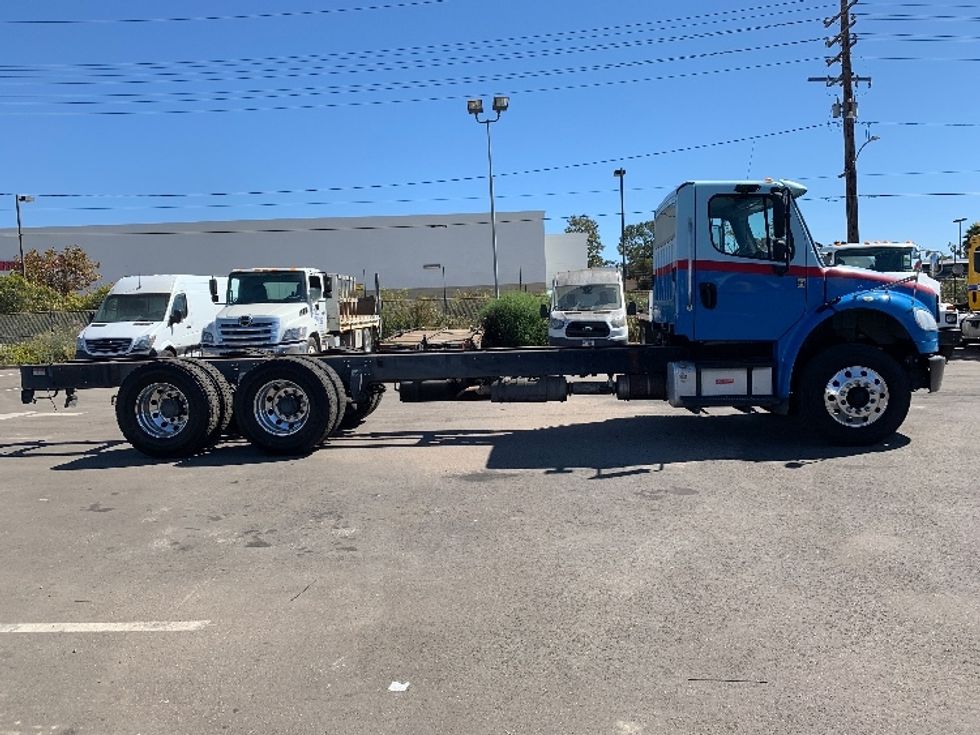 Cab and Chassis Truck-Light and Medium Duty Trucks-Freightliner-2017-M2-West Sacramento-CA-189,540\n\t\tmiles-$ 48,500 - Image 10