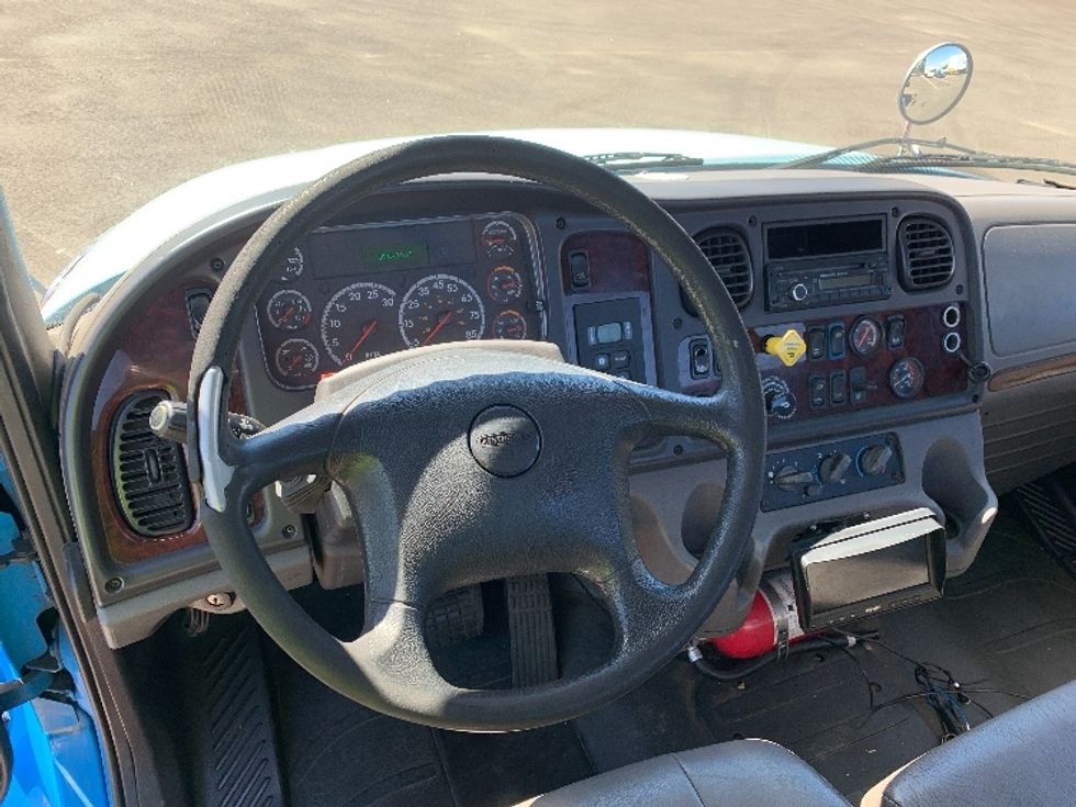 Cab and Chassis Truck-Light and Medium Duty Trucks-Freightliner-2017-M2-West Sacramento-CA-189,540\n\t\tmiles-$ 48,500 - Image 13