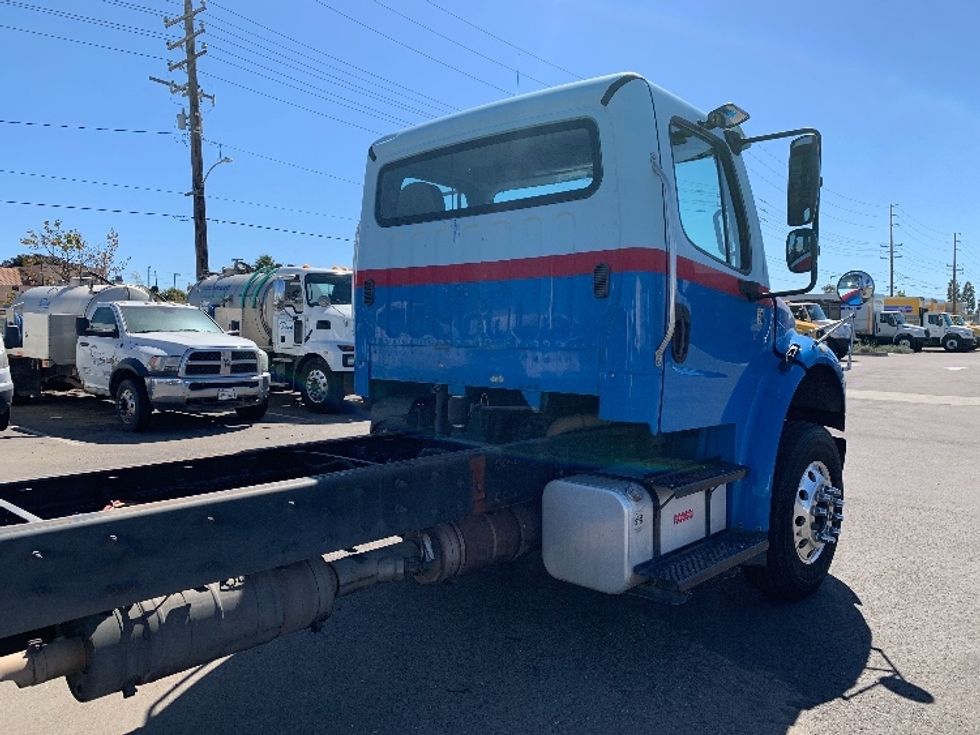 Cab and Chassis Truck-Light and Medium Duty Trucks-Freightliner-2017-M2-West Sacramento-CA-189,540\n\t\tmiles-$ 48,500 - Image 20