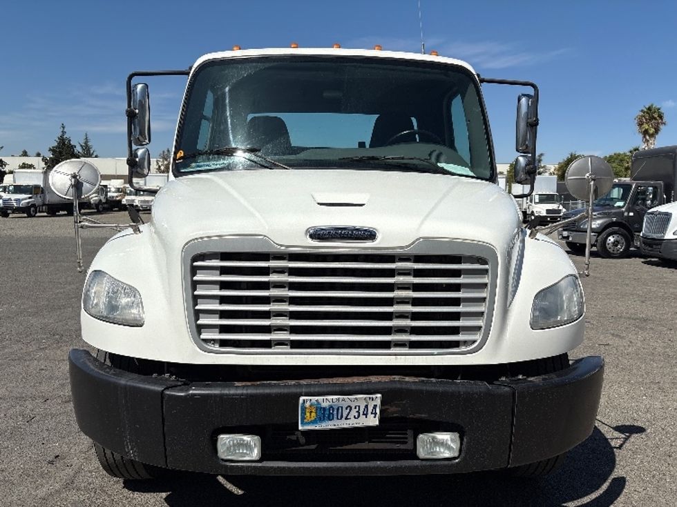 Cab and Chassis Truck-Light and Medium Duty Trucks-Freightliner-2017-M2-West Sacramento-CA-334,585\n\t\tmiles-$ 19,000 - Image 2