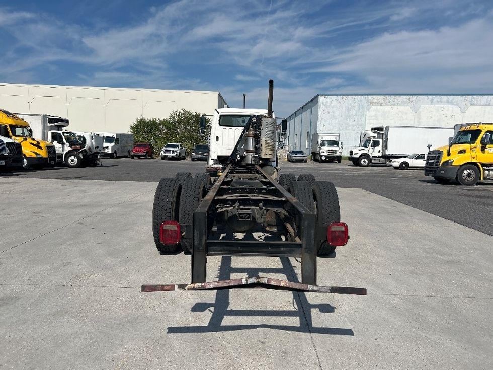Cab and Chassis Truck-Light and Medium Duty Trucks-Freightliner-2017-M211264S-Hammond-LA-493,663\n\t\tmiles-$ 60,750 - Image 6