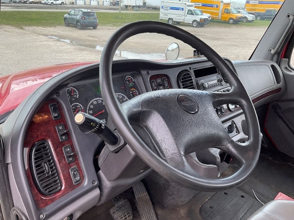 Cab and Chassis Truck-Light and Medium Duty Trucks-Freightliner-2017-M211264S-Lansing-MI-341,225\n\t\tmiles-$ 65,750 - Image 12