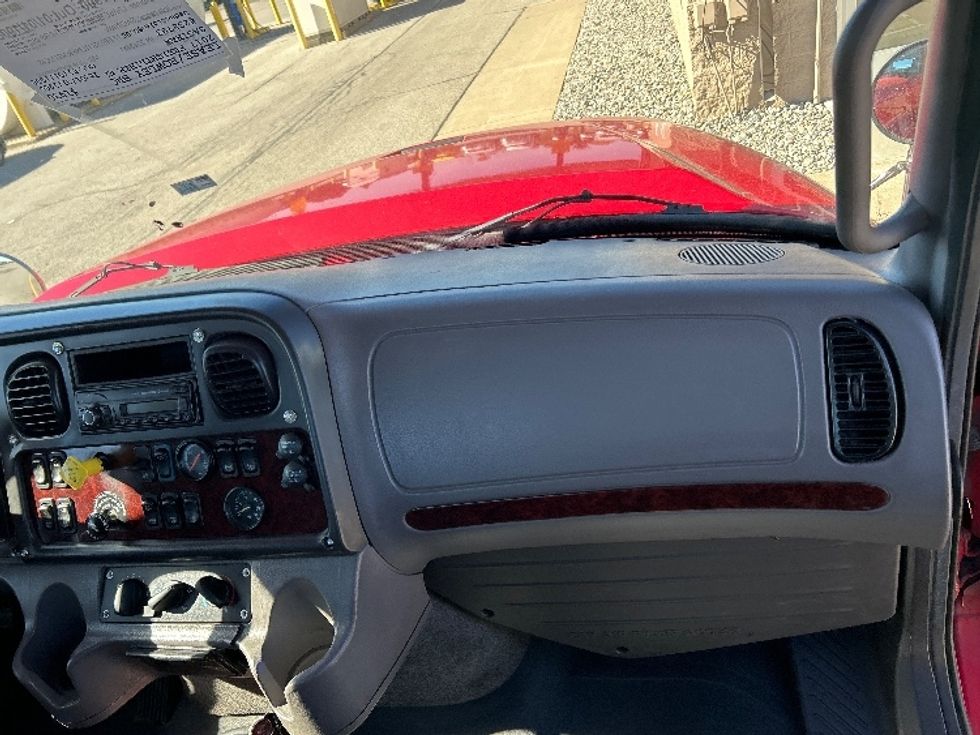 Cab and Chassis Truck-Light and Medium Duty Trucks-Freightliner-2017-M211264S-Saginaw-MI-607,844\n\t\tmiles-$ 54,250 - Image 15