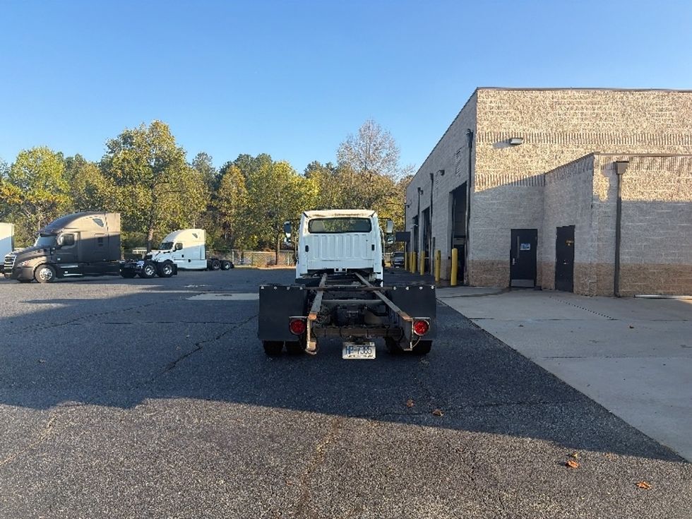 Cab and Chassis Truck-Light and Medium Duty Trucks-Freightliner-2018-M2-Concord-NC-21,035\n\t\tmiles-$ 47,500 - Image 7