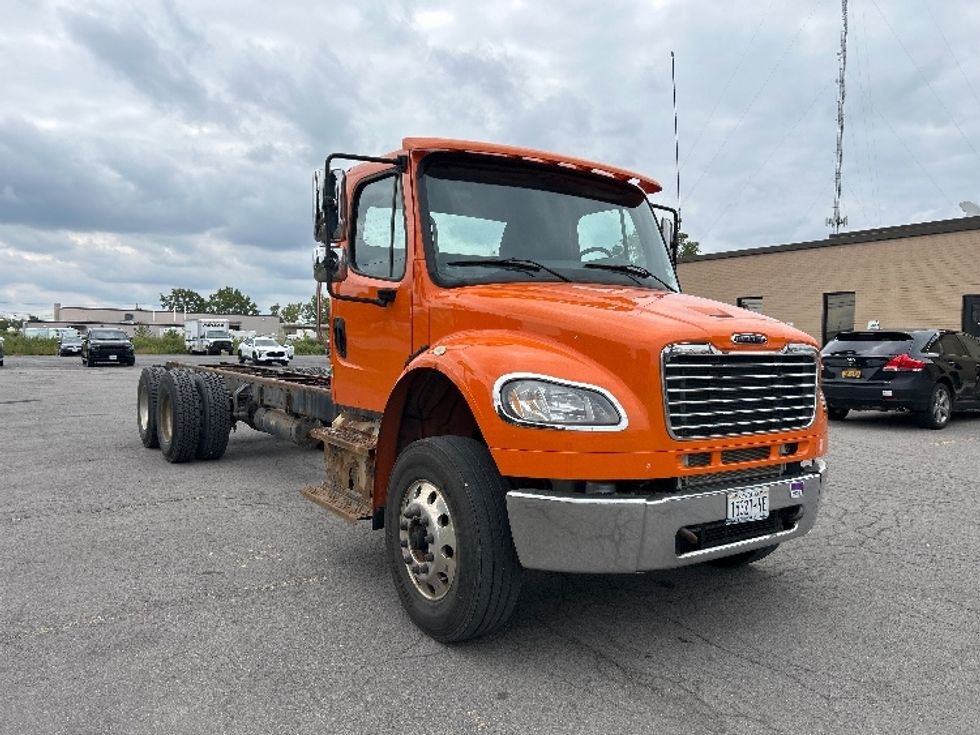 Cab and Chassis Truck-Light and Medium Duty Trucks-Freightliner-2018-M2-Fredonia-NY-142,636\n\t\tmiles-$ 47,250 - Image 1