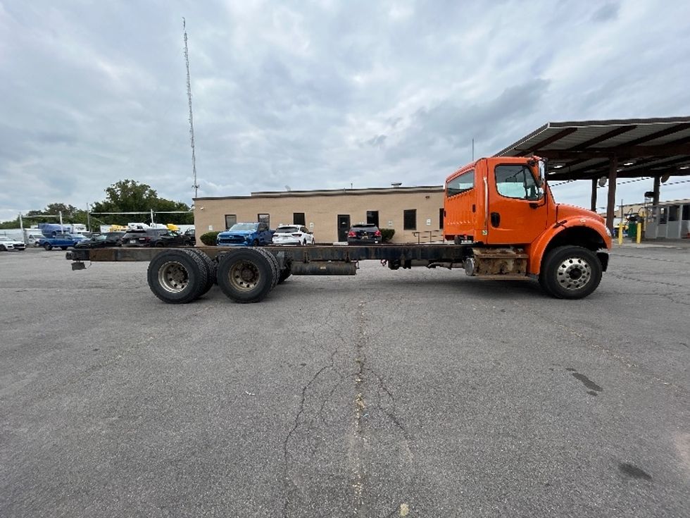 Cab and Chassis Truck-Light and Medium Duty Trucks-Freightliner-2018-M2-Fredonia-NY-142,636\n\t\tmiles-$ 47,250 - Image 10