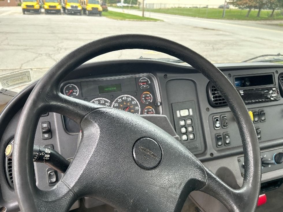 Cab and Chassis Truck-Light and Medium Duty Trucks-Freightliner-2018-M2-Fredonia-NY-142,636\n\t\tmiles-$ 47,250 - Image 12