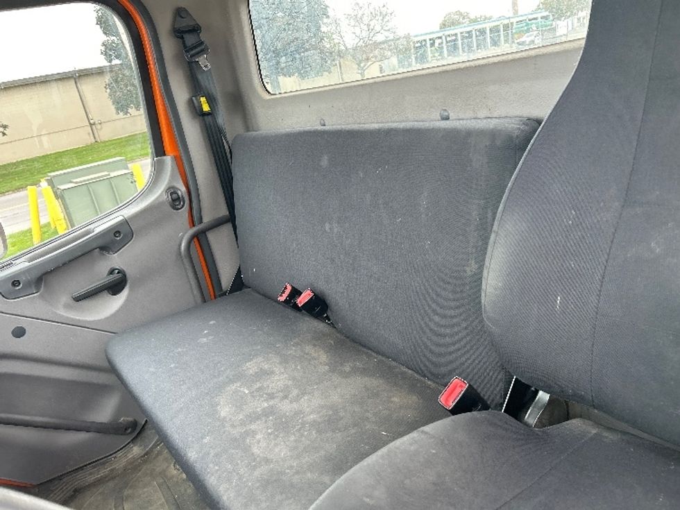 Cab and Chassis Truck-Light and Medium Duty Trucks-Freightliner-2018-M2-Fredonia-NY-142,636\n\t\tmiles-$ 47,250 - Image 14