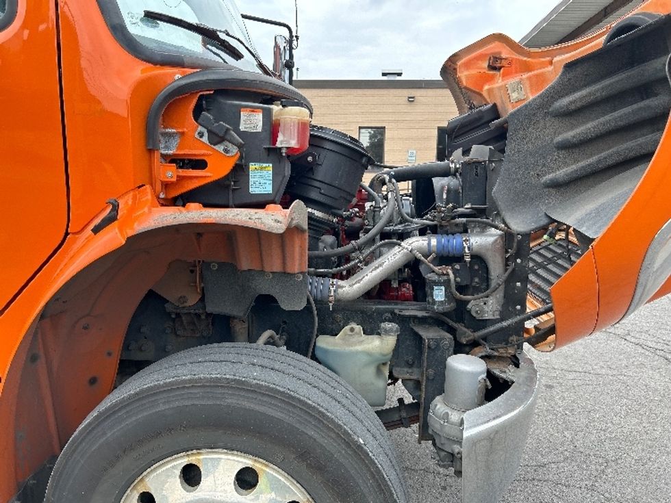 Cab and Chassis Truck-Light and Medium Duty Trucks-Freightliner-2018-M2-Fredonia-NY-142,636\n\t\tmiles-$ 47,250 - Image 18
