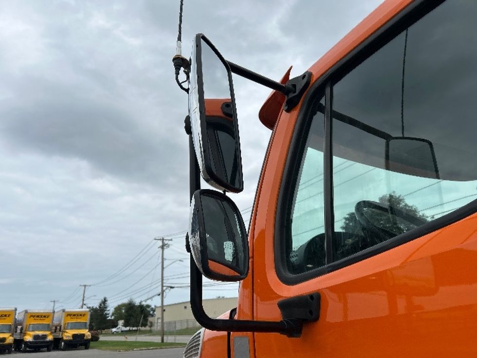 Cab and Chassis Truck-Light and Medium Duty Trucks-Freightliner-2018-M2-Fredonia-NY-142,636\n\t\tmiles-$ 47,250 - Image 20