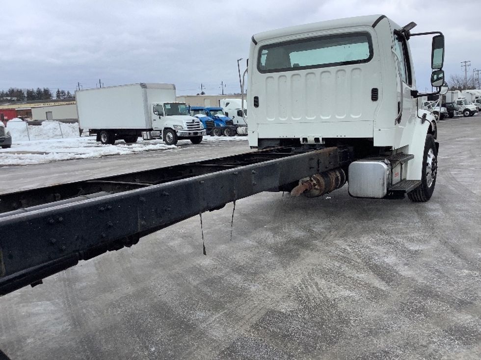 Cab and Chassis Truck-Light and Medium Duty Trucks-Freightliner-2018-M2-Lancaster-PA-182,600\n\t\tmiles-$ 38,000 - Image 14