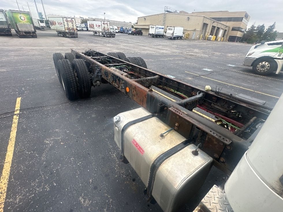 Cab and Chassis Truck-Light and Medium Duty Trucks-Freightliner-2018-M2-Mississauga-ON-430,701\n\t\tkm-$ 49,750 - Image 13