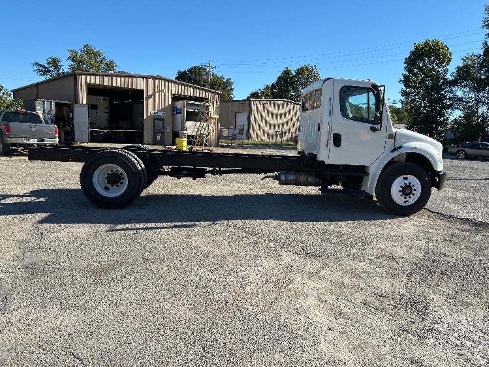 Cab and Chassis Truck-Light and Medium Duty Trucks-Freightliner-2018-M2-Poplar Bluff-MO-278,272\n\t\tmiles-$ 25,500 - Image 10