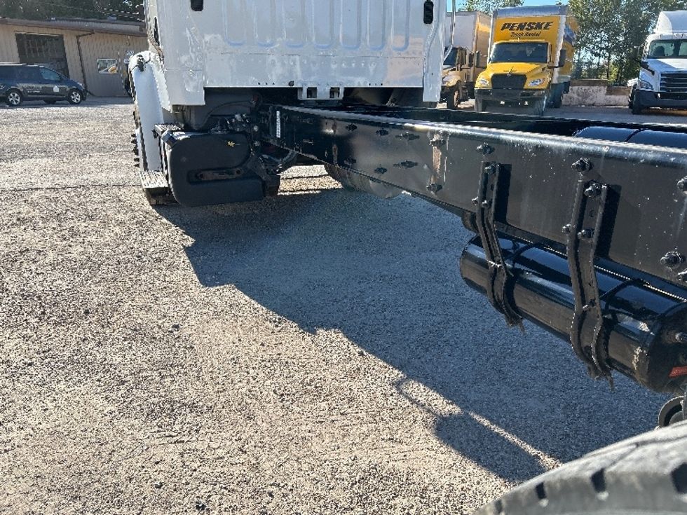 Cab and Chassis Truck-Light and Medium Duty Trucks-Freightliner-2018-M2-Poplar Bluff-MO-278,272\n\t\tmiles-$ 25,500 - Image 5