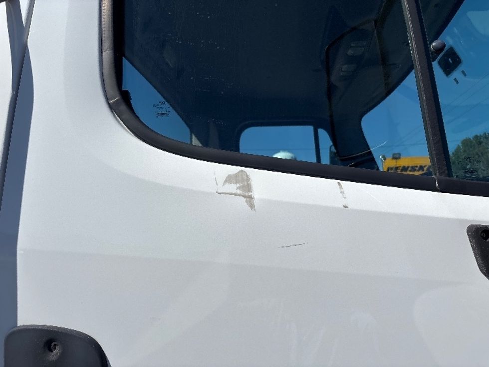 Cab and Chassis Truck-Light and Medium Duty Trucks-Freightliner-2018-M2-Prince George-VA-148,219\n\t\tmiles-$ 40,000 - Image 21