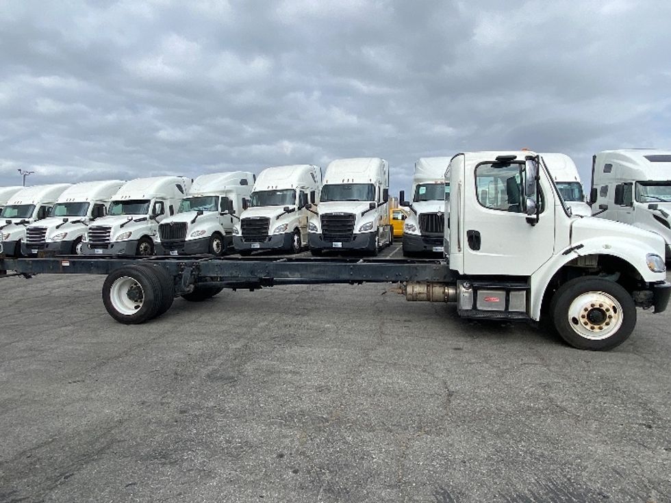 Cab and Chassis Truck-Light and Medium Duty Trucks-Freightliner-2018-M2-Torrance-CA-162,662\n\t\tmiles-$ 40,500 - Image 11