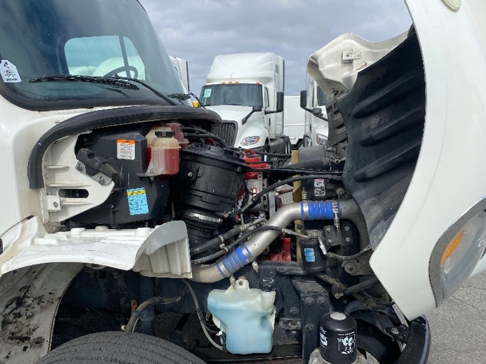 Cab and Chassis Truck-Light and Medium Duty Trucks-Freightliner-2018-M2-Torrance-CA-162,662\n\t\tmiles-$ 40,500 - Image 20