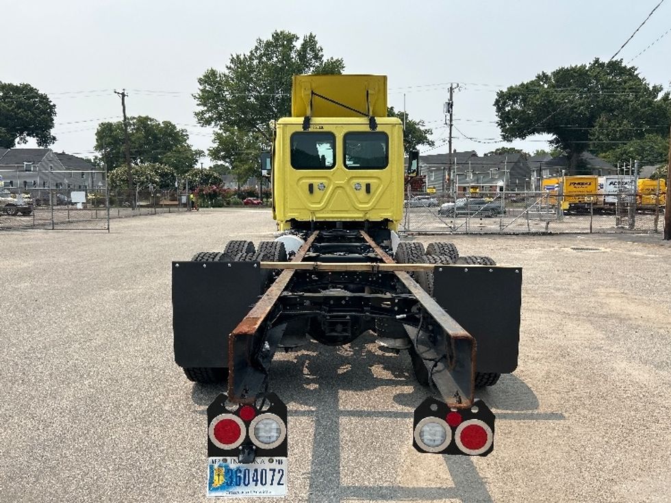Cab and Chassis Truck-Light and Medium Duty Trucks-Freightliner-2019-Cascadia X12564S-Prince George-VA-418,668\n\t\tmiles-$ 76,500 - Image 7