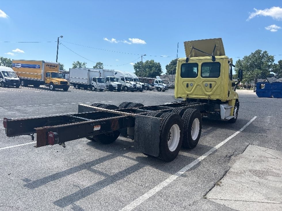 Cab and Chassis Truck-Light and Medium Duty Trucks-Freightliner-2019-Cascadia X12564S-Richmond-VA-539,969\n\t\tmiles-$ 72,250 - Image 8