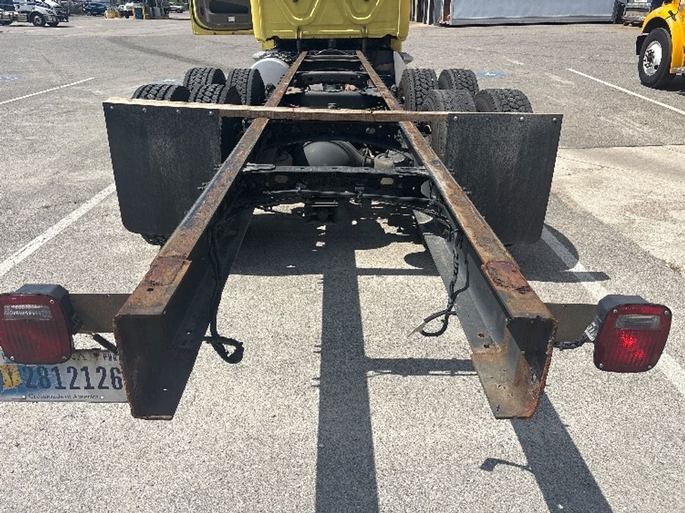 Cab and Chassis Truck-Light and Medium Duty Trucks-Freightliner-2019-Cascadia X12564S-Richmond-VA-539,969\n\t\tmiles-$ 72,250 - Image 19