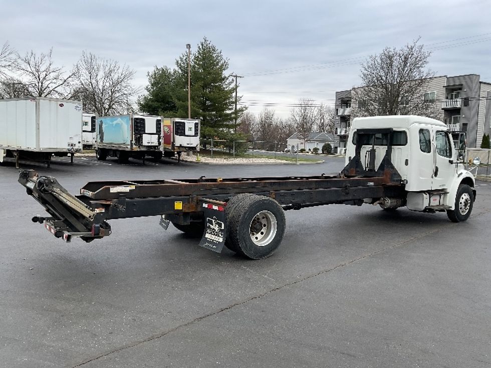 Cab and Chassis Truck-Light and Medium Duty Trucks-Freightliner-2019-M2-Bethlehem-PA-175,053\n\t\tmiles-$ 39,500 - Image 13