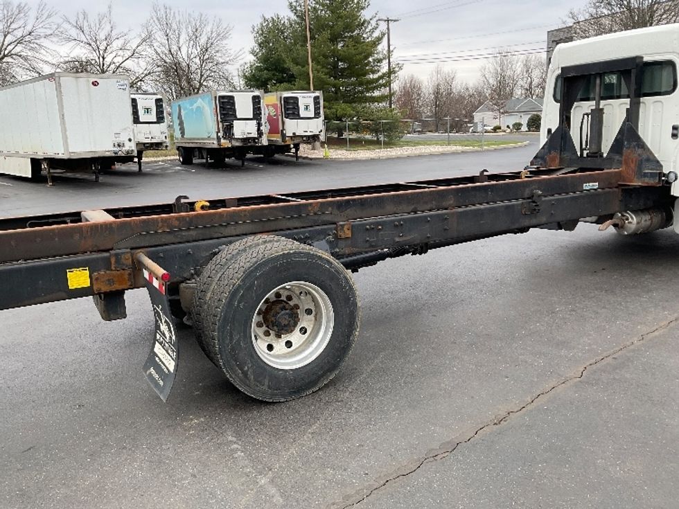 Cab and Chassis Truck-Light and Medium Duty Trucks-Freightliner-2019-M2-Bethlehem-PA-175,053\n\t\tmiles-$ 39,500 - Image 14