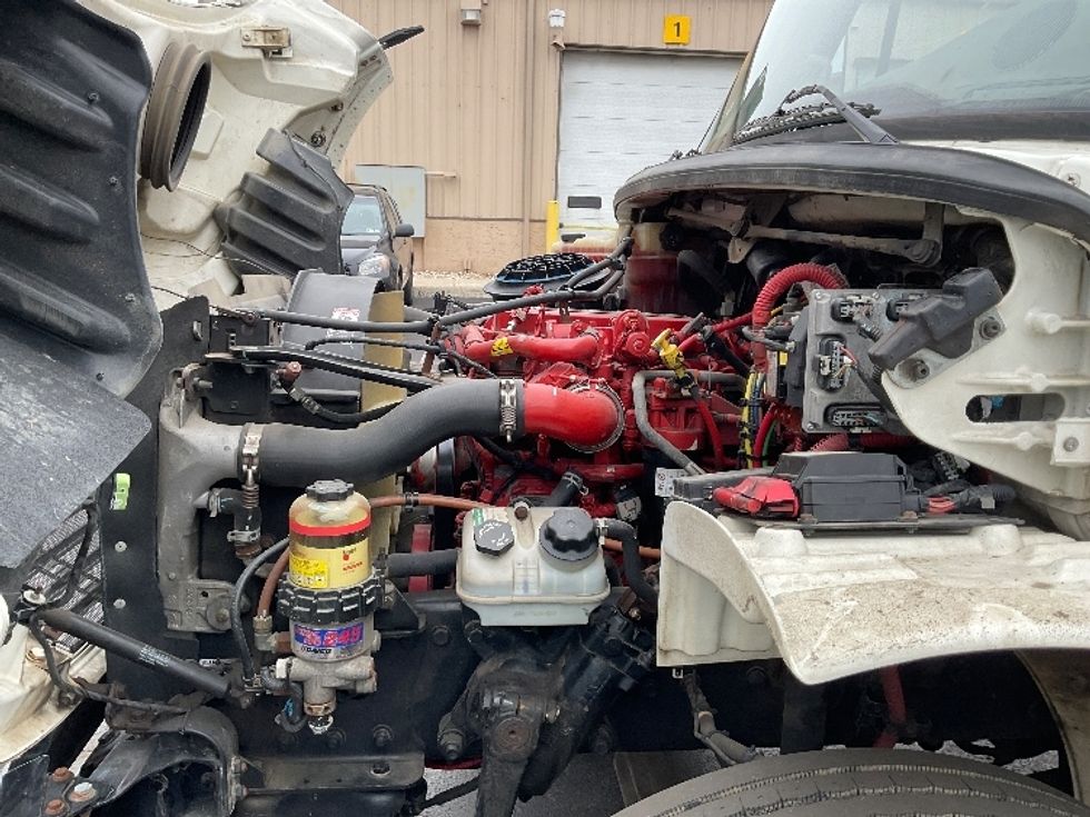 Cab and Chassis Truck-Light and Medium Duty Trucks-Freightliner-2019-M2-Bethlehem-PA-175,053\n\t\tmiles-$ 39,500 - Image 24