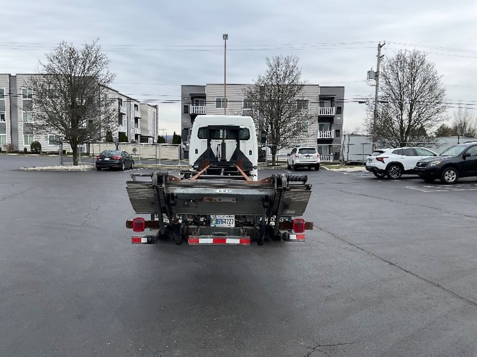 Cab and Chassis Truck-Light and Medium Duty Trucks-Freightliner-2019-M2-Bethlehem-PA-175,053\n\t\tmiles-$ 39,500 - Image 7