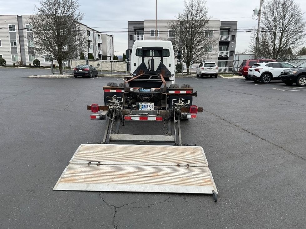 Cab and Chassis Truck-Light and Medium Duty Trucks-Freightliner-2019-M2-Bethlehem-PA-175,053\n\t\tmiles-$ 39,500 - Image 9