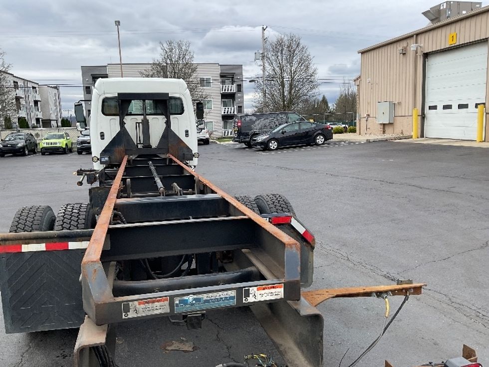 Cab and Chassis Truck-Light and Medium Duty Trucks-Freightliner-2019-M2-Bethlehem-PA-181,542\n\t\tmiles-$ 41,250 - Image 12