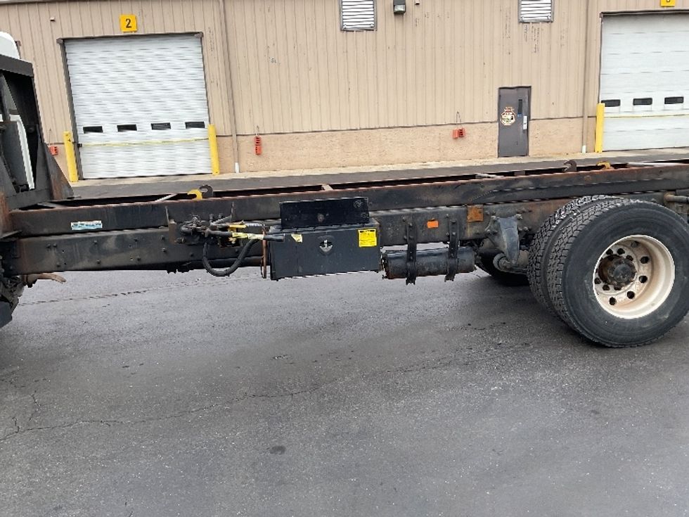 Cab and Chassis Truck-Light and Medium Duty Trucks-Freightliner-2019-M2-Bethlehem-PA-181,542\n\t\tmiles-$ 41,250 - Image 5