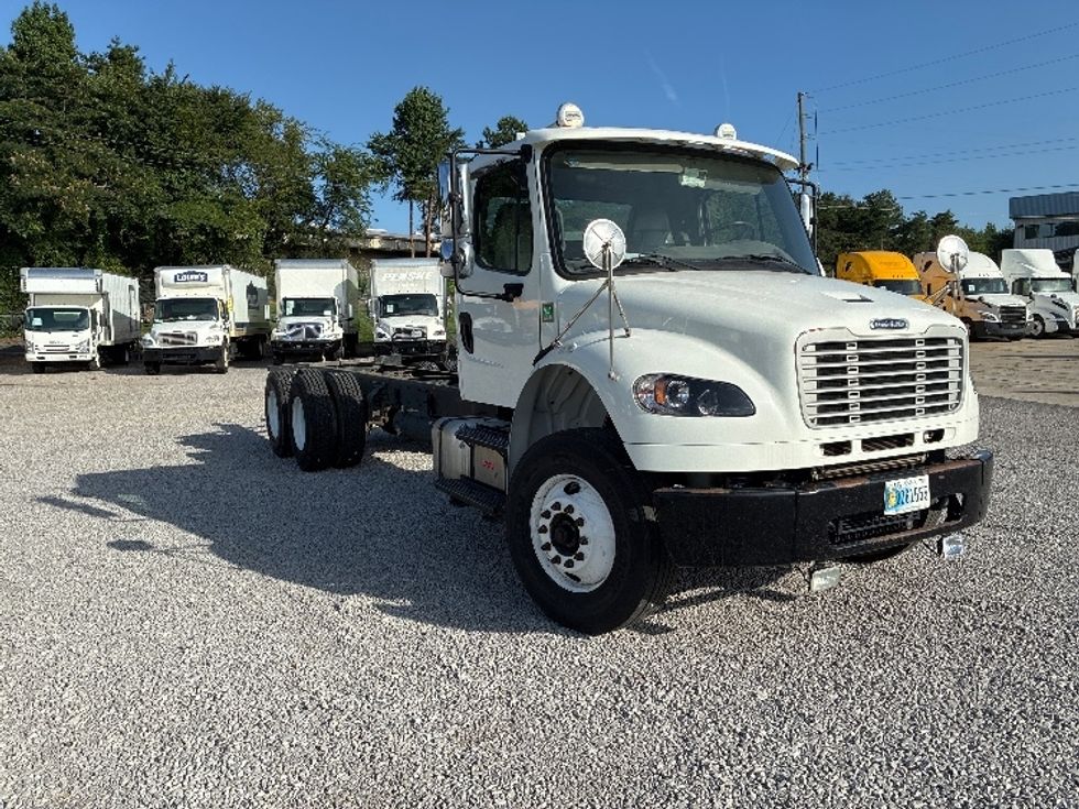Cab and Chassis Truck-Light and Medium Duty Trucks-Freightliner-2019-M2-Birmingham-AL-311,655\n\t\tmiles-$ 32,500 - Image 1
