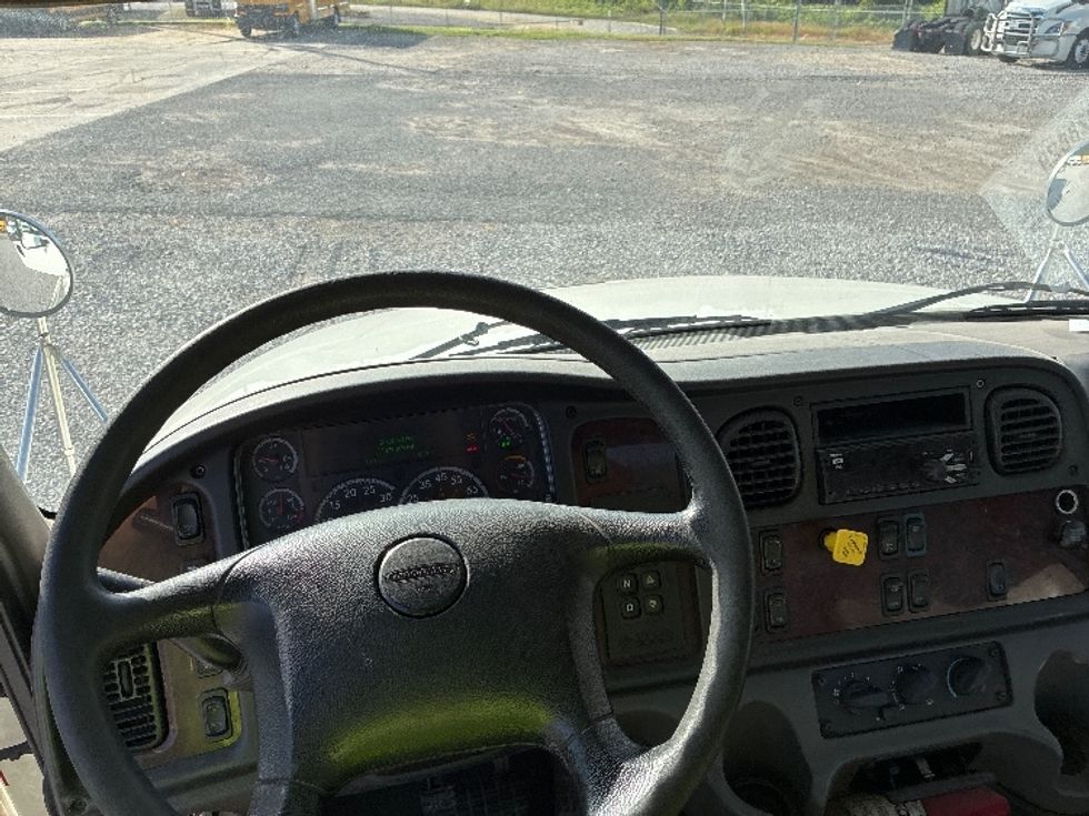 Cab and Chassis Truck-Light and Medium Duty Trucks-Freightliner-2019-M2-Birmingham-AL-311,655\n\t\tmiles-$ 32,500 - Image 12