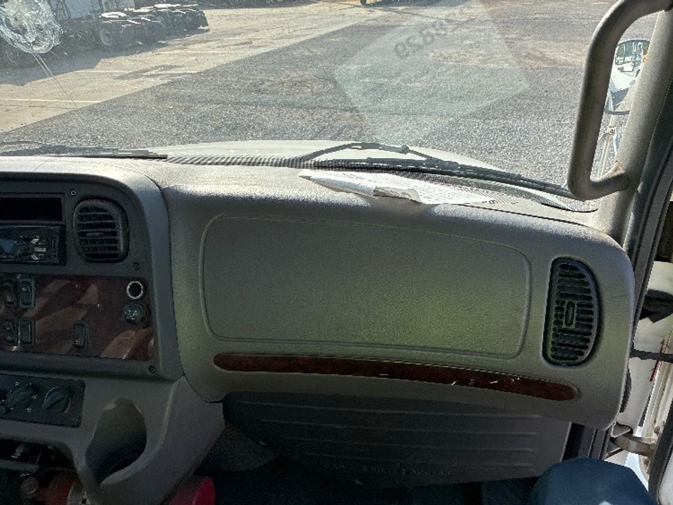 Cab and Chassis Truck-Light and Medium Duty Trucks-Freightliner-2019-M2-Birmingham-AL-311,655\n\t\tmiles-$ 32,500 - Image 16