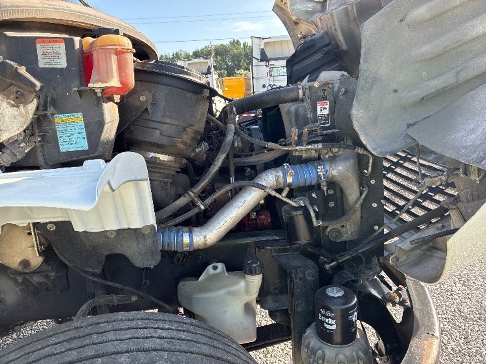 Cab and Chassis Truck-Light and Medium Duty Trucks-Freightliner-2019-M2-Birmingham-AL-311,655\n\t\tmiles-$ 32,500 - Image 18