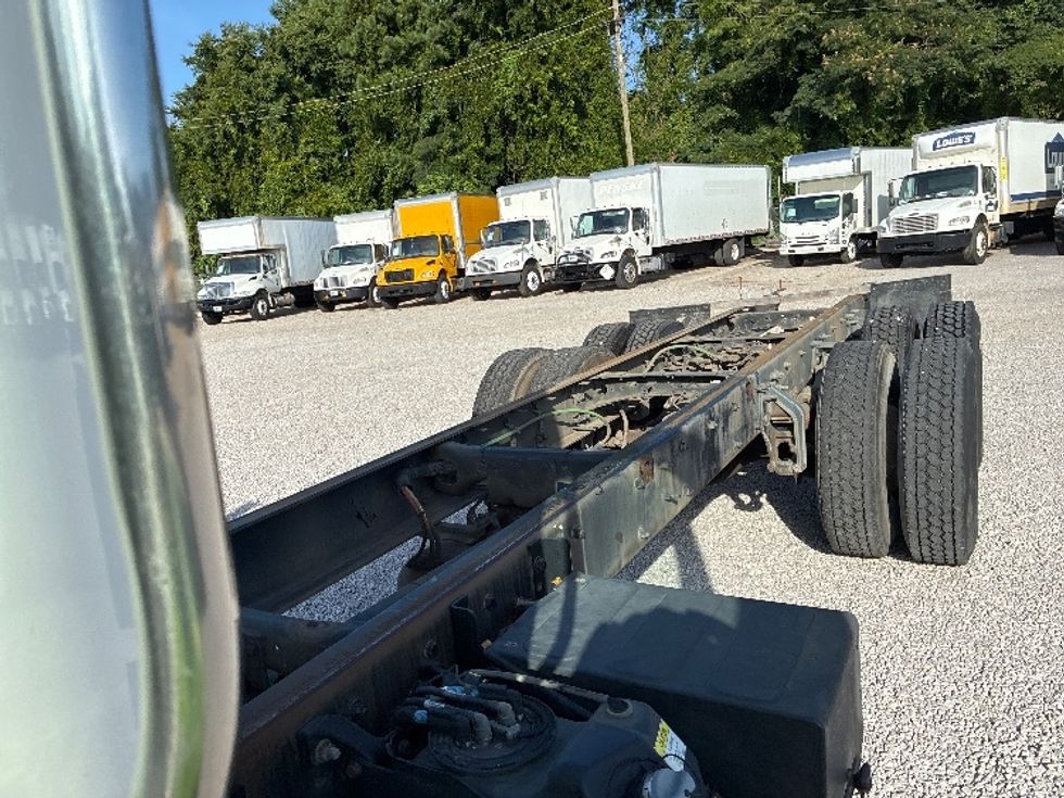 Cab and Chassis Truck-Light and Medium Duty Trucks-Freightliner-2019-M2-Birmingham-AL-311,655\n\t\tmiles-$ 32,500 - Image 20