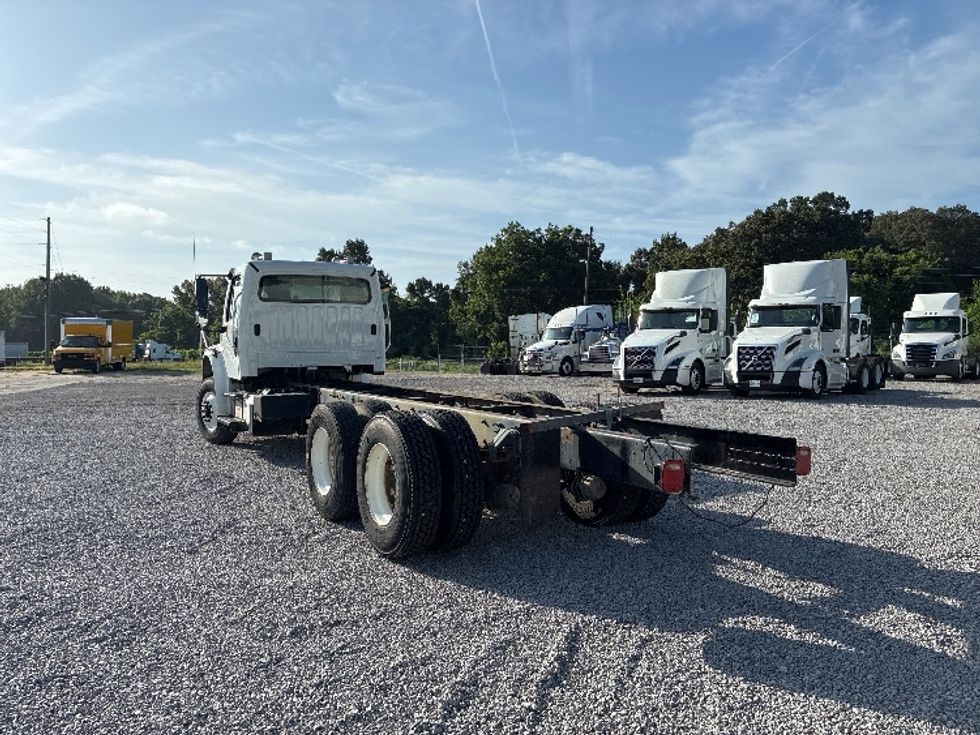Cab and Chassis Truck-Light and Medium Duty Trucks-Freightliner-2019-M2-Birmingham-AL-311,655\n\t\tmiles-$ 32,500 - Image 6