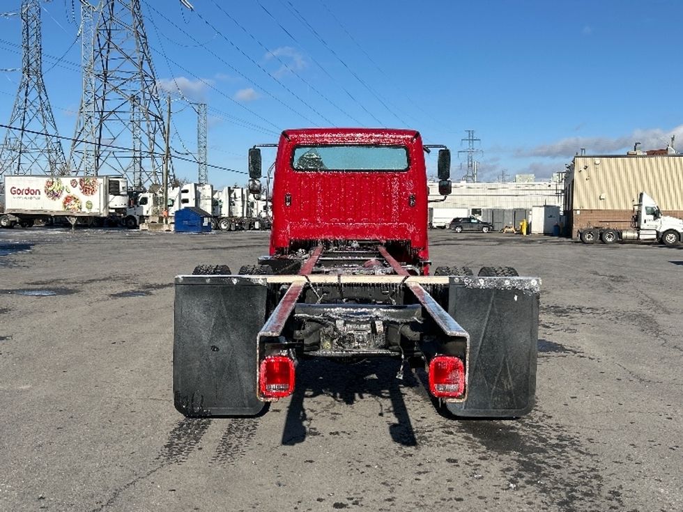 Cab and Chassis Truck-Light and Medium Duty Trucks-Freightliner-2019-M2-Boucherville-PQ-260,000\n\t\tkm-$ 44,250 - Image 7