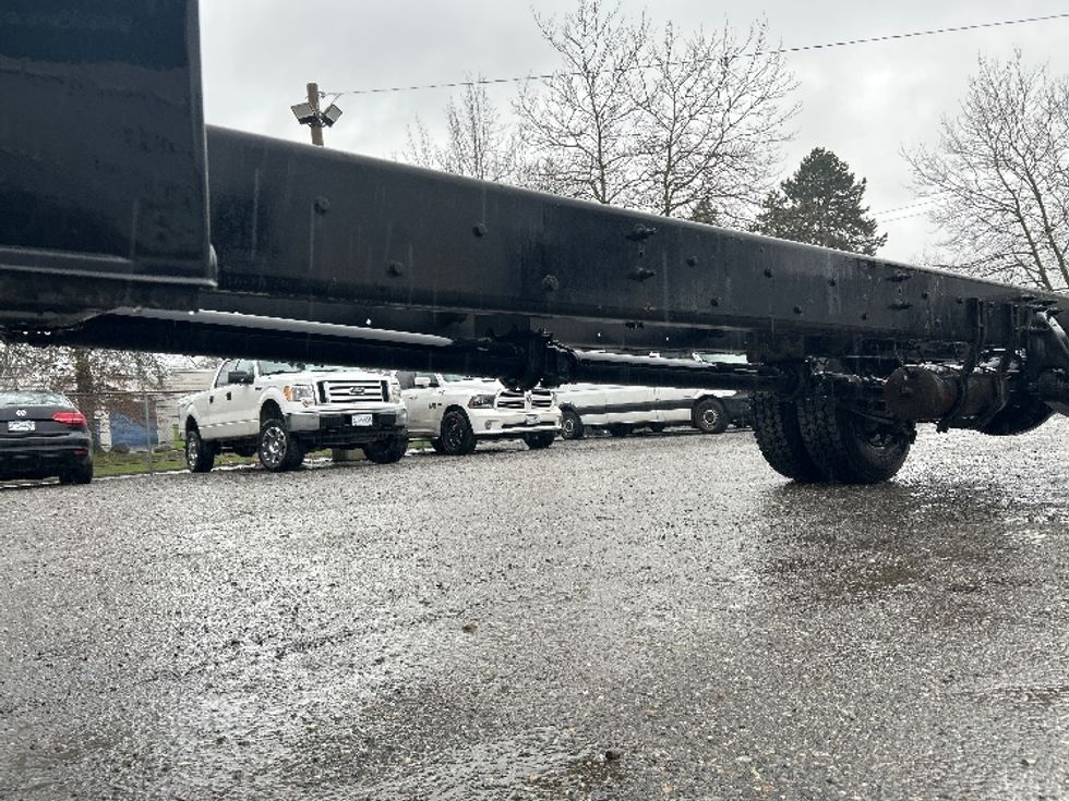 Cab and Chassis Truck-Light and Medium Duty Trucks-Freightliner-2019-M2-Delta-BC-315,300\n\t\tkm-$ 48,250 - Image 5