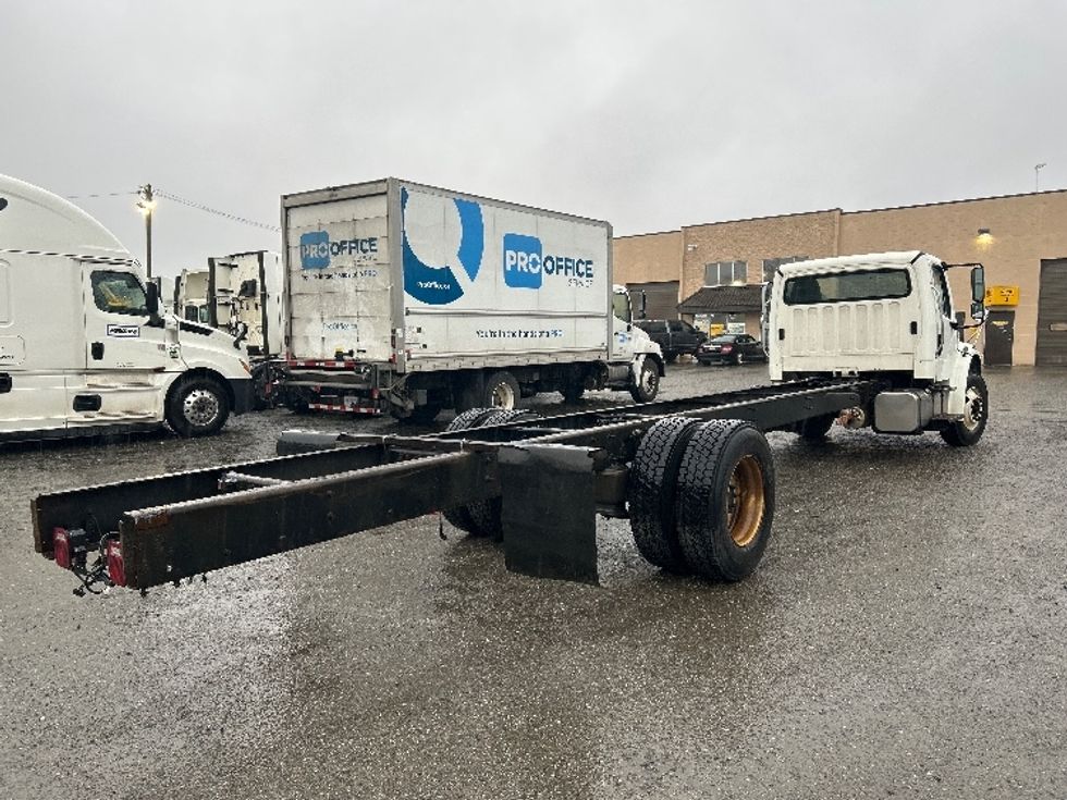 Cab and Chassis Truck-Light and Medium Duty Trucks-Freightliner-2019-M2-Delta-BC-315,300\n\t\tkm-$ 48,250 - Image 8