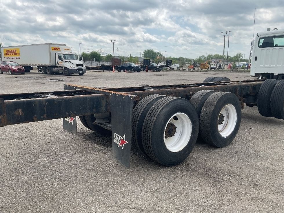Cab and Chassis Truck-Light and Medium Duty Trucks-Freightliner-2019-M2-Flint-MI-391,304\n\t\tmiles-$ 34,250 - Image 10