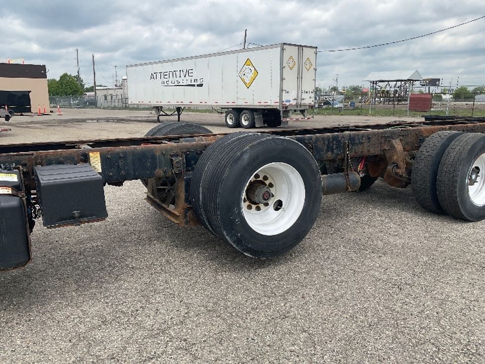 Cab and Chassis Truck-Light and Medium Duty Trucks-Freightliner-2019-M2-Flint-MI-391,304\n\t\tmiles-$ 34,250 - Image 5